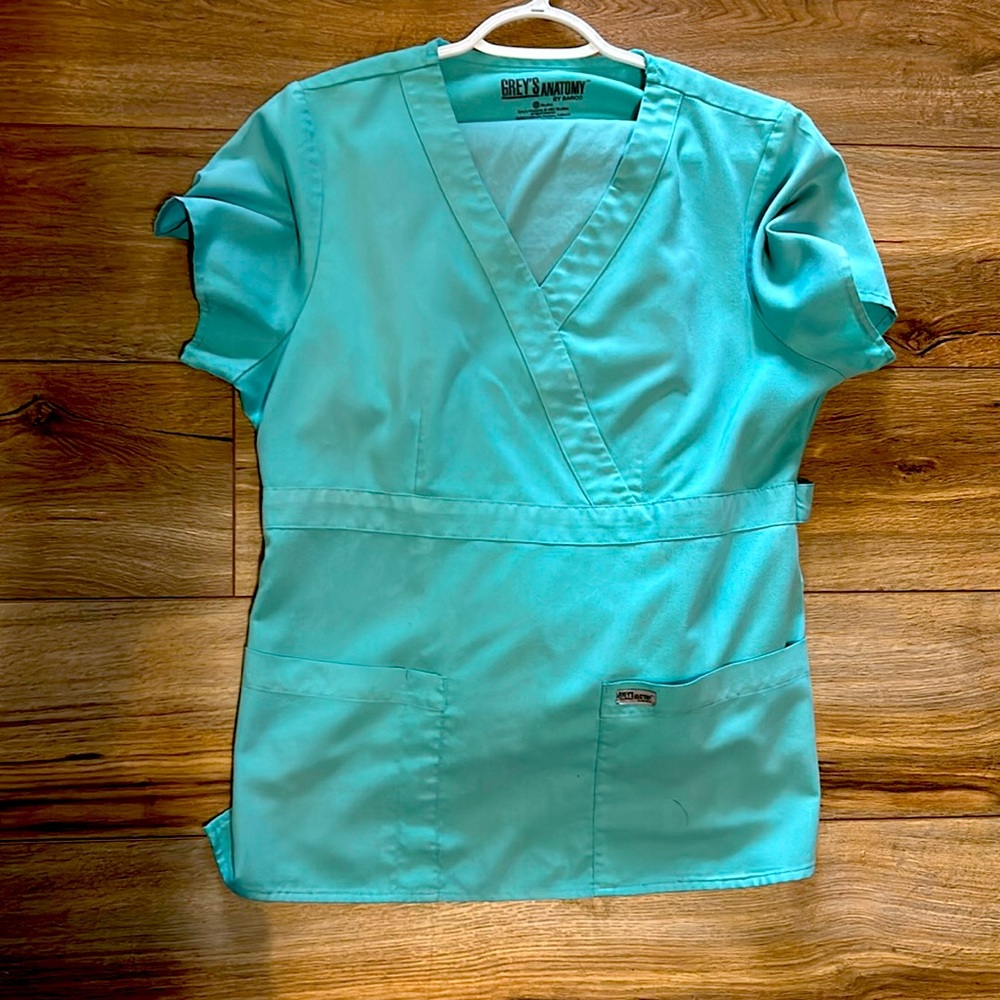 Grey’s Anatomy Jade Green scrub set. Size S. Great condition.